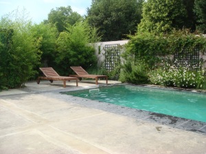 3 bedroom villa, private pool, air-con, internet, Capestang, south of France