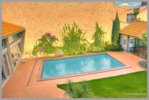 Luxurious villa, private pool, internet, Nissan, south of France